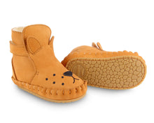 Load image into Gallery viewer, Kapi Classic Lining Lion Shoes - Donsje