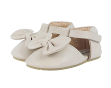 Load image into Gallery viewer, Baby Shoes - Bow