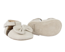 Load image into Gallery viewer, Baby Shoes - Bow