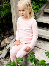 Load image into Gallery viewer, Serendipity Organics Long Sleeve Solid Tee