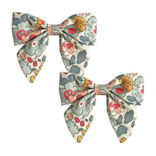 Load image into Gallery viewer, Liberty of London Hair Bow Pigtail Set with Ties - Medium