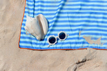 Load image into Gallery viewer, Quut Play Towels-Size M, Interactive Design, Game & Pattern