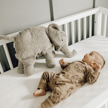 Load image into Gallery viewer, Senger Naturwelt Large or Small Elephant