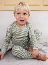 Load image into Gallery viewer, Serendipity Organics Stripe Leggings