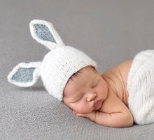 Load image into Gallery viewer, Baby Bunny Hat