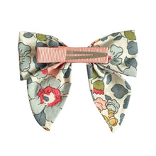 Load image into Gallery viewer, Medium Bow with Tails - Pigtails Set