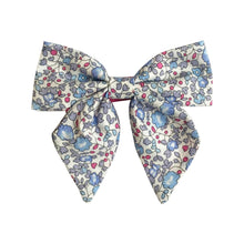 Load image into Gallery viewer, Medium Bow with Tails - Pigtails Set