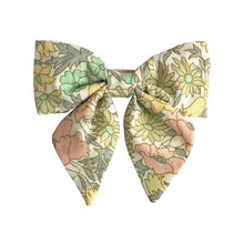 Load image into Gallery viewer, Medium Bow with Tails - Pigtails Set