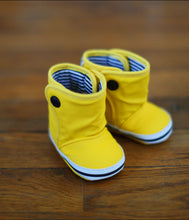 Load image into Gallery viewer, Petit Bateau Pre-Walker Yellow Baby Rain Booties