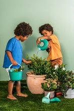 Load image into Gallery viewer, Quut Bucki - Bucket &amp; Sand Sifter. Beach Sand and Pool Toy.
