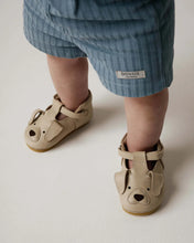 Load image into Gallery viewer, Donsje Golden Retriever Baby Shoes
