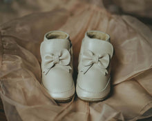 Load image into Gallery viewer, Baby Cubow Booties
