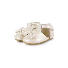 Load image into Gallery viewer, Meau Shoes
