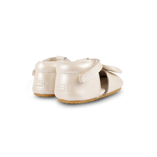 Load image into Gallery viewer, Meau Shoes
