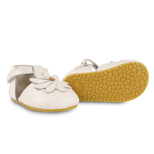Load image into Gallery viewer, Donsje Franny Daisy Baby Shoes
