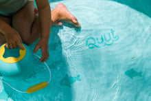 Load image into Gallery viewer, Quut Mini Ballo - Kids smart, modern design no spill bucket
