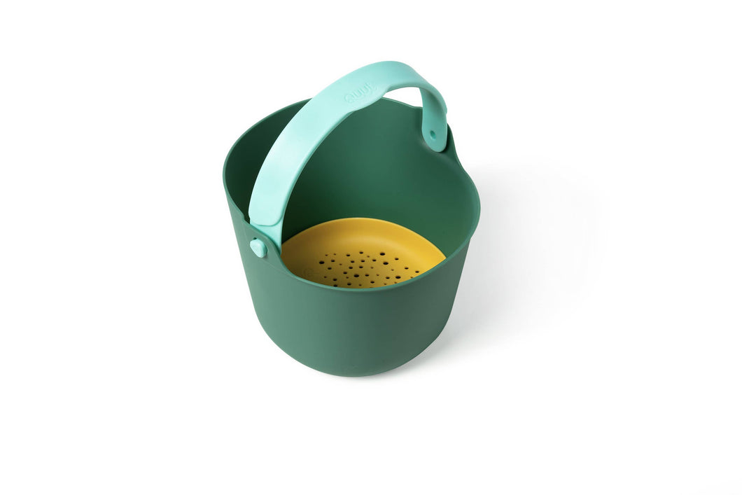 Quut Bucki - Bucket & Sand Sifter. Beach Sand and Pool Toy.