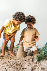 Quut Alto - Sandcastle builder. Beach and Sand Toy.