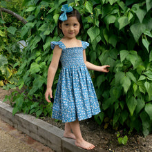 Load image into Gallery viewer, Ditsy Daisy Ruched Dress
