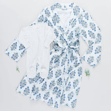 Load image into Gallery viewer, Women&#39;s Organic Blue Bouquet Robe
