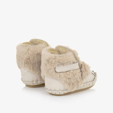 Load image into Gallery viewer, Kapi Exclusive Poodle Booties
