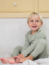 Load image into Gallery viewer, Serendipity Organics Stripe Leggings
