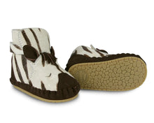 Load image into Gallery viewer, Donsje Kapi Exclusive Lining Zebra Shoes
